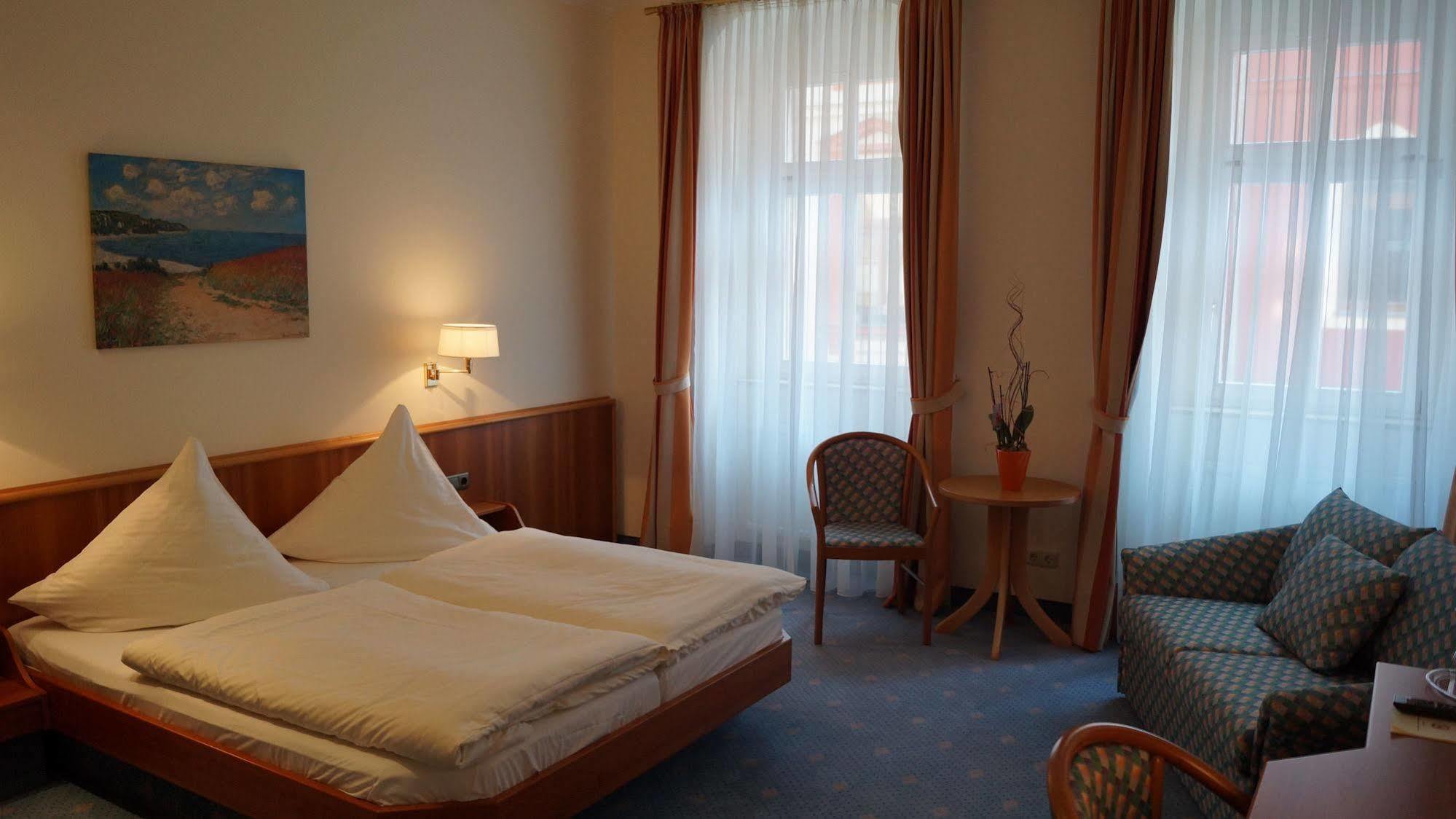 Hotel Goldener Loewe Waldheim المظهر الخارجي الصورة